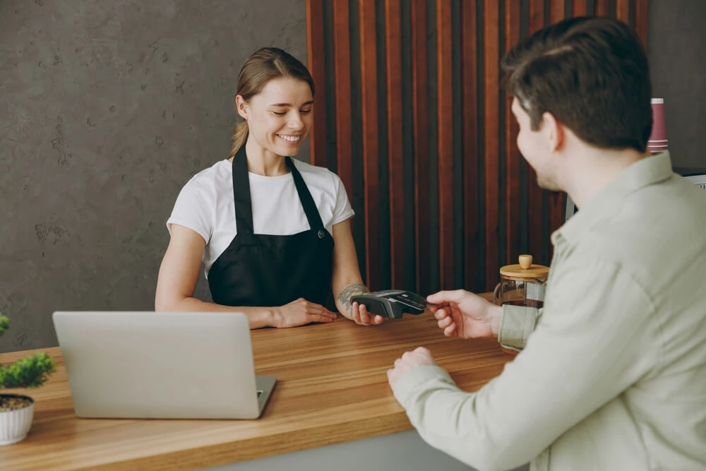 Customer-paying-using-chip-card