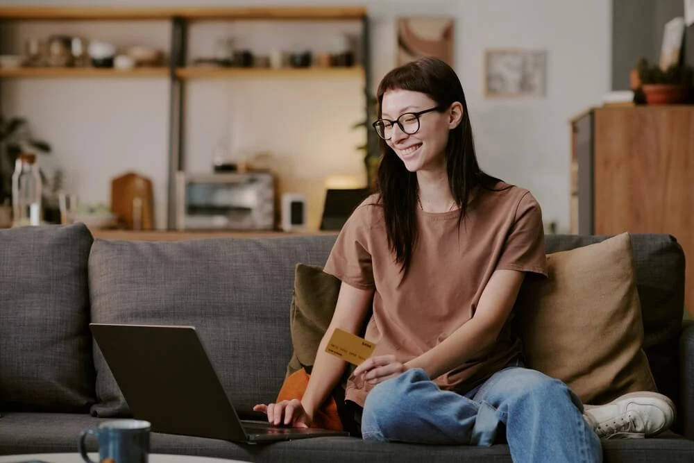 Choosing the best pos-solutions is critical for small business owners offering online payment options.